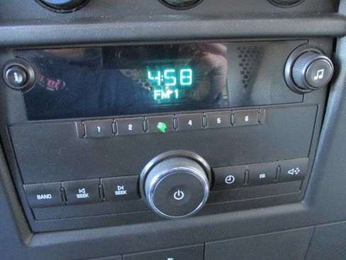 Used 2009 Chevrolet Express 3500 image 34