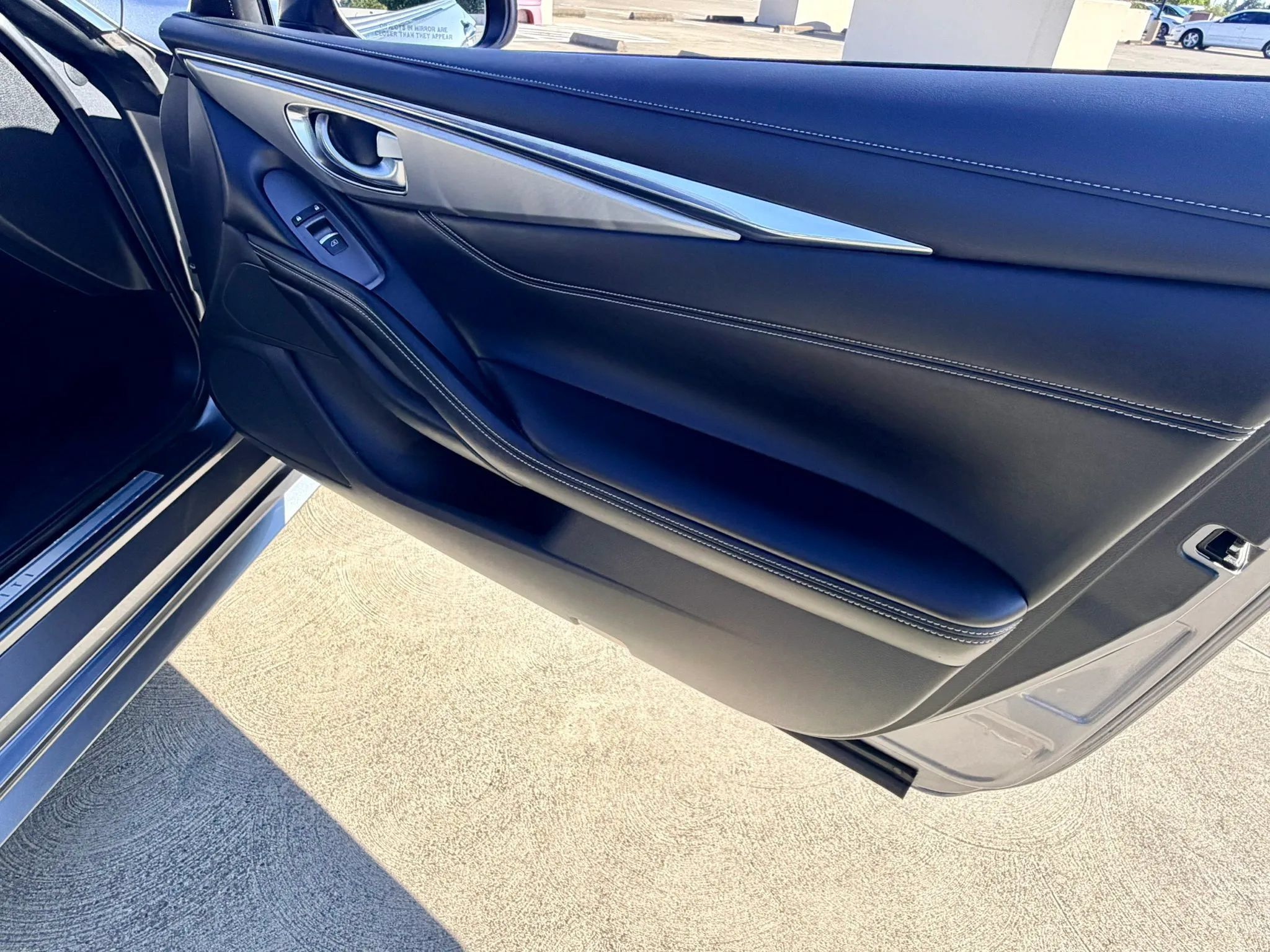 Used 2019 INFINITI Q60 3.0t w/ Cargo Package RWD image 40