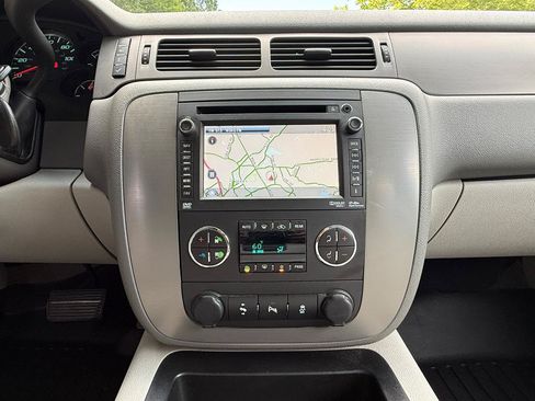 Used 2012 Chevrolet Tahoe LT AWD/4WD image 15
