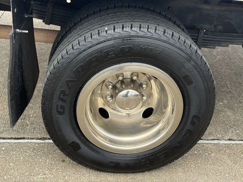 Used 2017 Chevrolet Express 3500 Work Van image 11