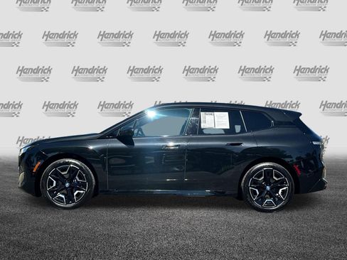 Used 2024 BMW iX xDrive50 w/ Sport Package AWD/4WD image 8