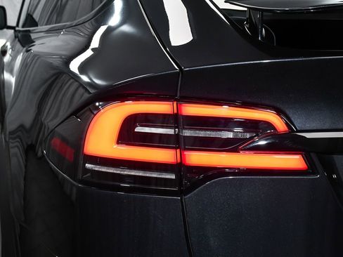 Used 2024 Tesla Model X AWD/4WD image 69