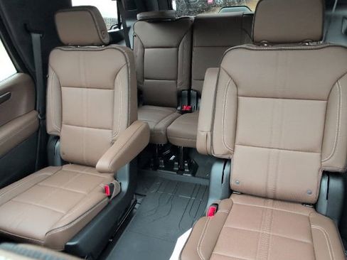 New 2026 Chevrolet Tahoe High Country image 8