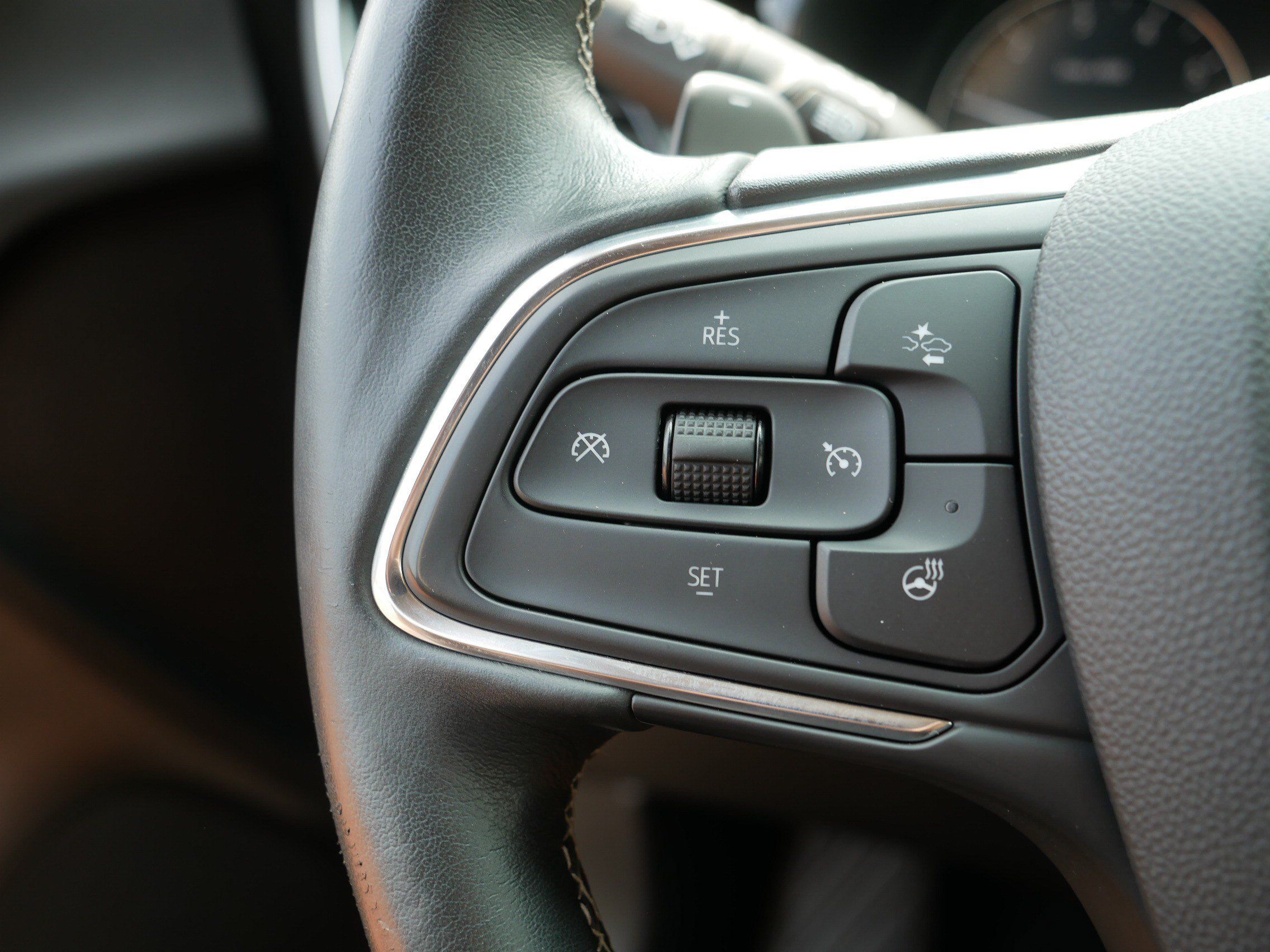 Used 2023 Buick Envision Preferred AWD/4WD image 28