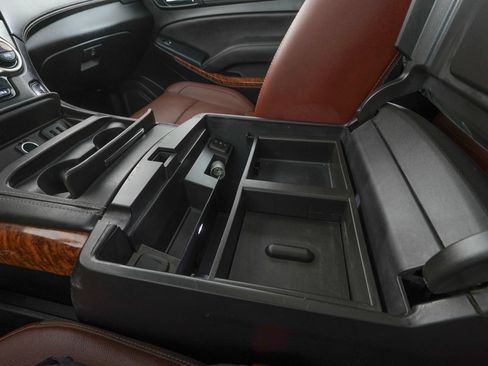 Used 2019 Chevrolet Tahoe Premier w/ Premier Plus Edition AWD/4WD image 30