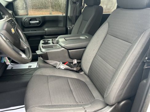 Used 2023 Chevrolet Silverado 2500 Custom w/ Custom Convenience Package image 17