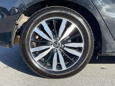 Used 2018 Honda Fit EX image 31