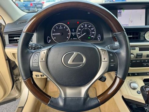 Used 2013 Lexus ES 350 w/ Luxury Pkg image 20