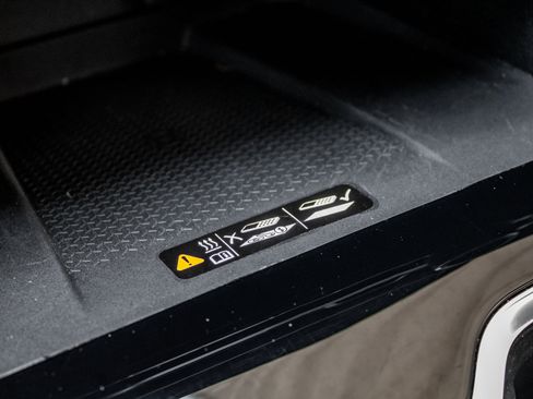 Used 2024 Chevrolet Traverse Z71 image 37