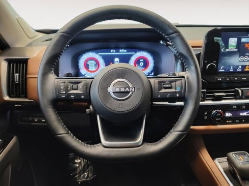 Certified 2024 Nissan Pathfinder Platinum w/ Cargo Package image 18