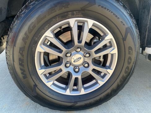 Used 2019 Ford F150 Lariat AWD/4WD image 31