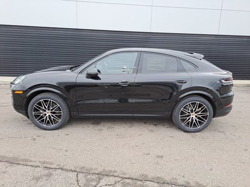 Used 2026 Porsche Cayenne Coupe AWD/4WD image 2