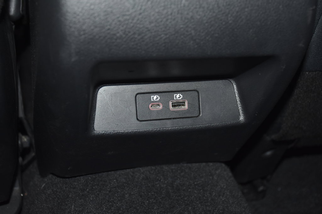 Used 2025 Nissan Altima 2.5 SV FWD image 26