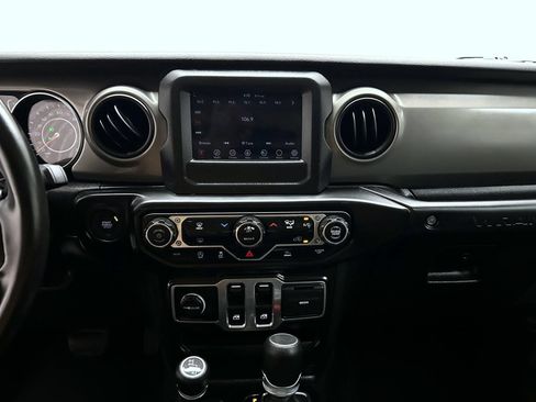Used 2022 Jeep Wrangler Sport AWD/4WD image 14