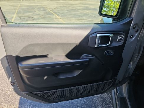 Used 2020 Jeep Gladiator Rubicon w/ LED Lighting Group AWD/4WD image 20