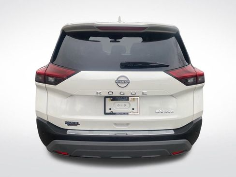 Used 2023 Nissan Rogue SV image 6