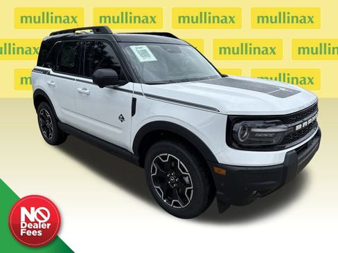 New 2025 Ford Bronco Sport Outer Banks w/ Outer Banks Tech Package+ AWD/4WD image 1