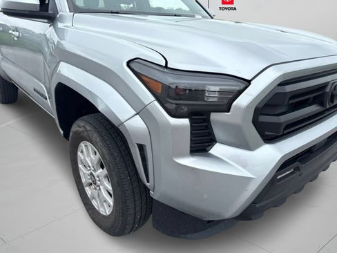Used 2024 Toyota Tacoma SR5 RWD image 29