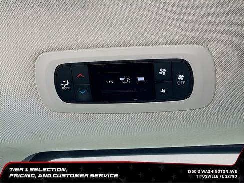 Used 2023 Chrysler Voyager LX FWD image 23