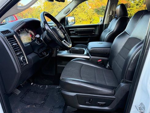 Used 2018 RAM 1500 Sport image 28