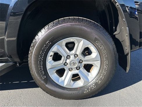 Used 2019 Toyota 4Runner SR5 image 36