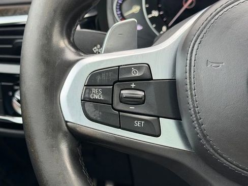 Used 2017 BMW 530i xDrive image 25