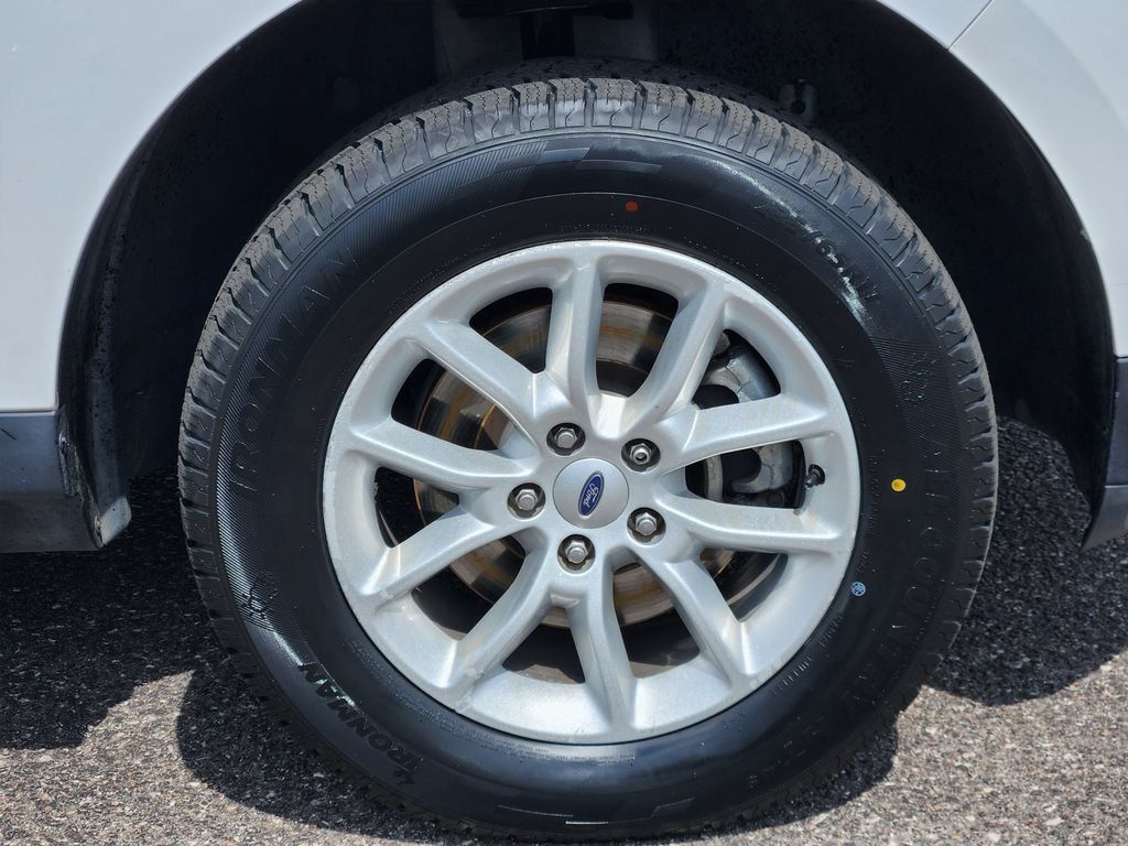 Used 2014 Ford Edge SE w/ Equipment Group 101A FWD image 30