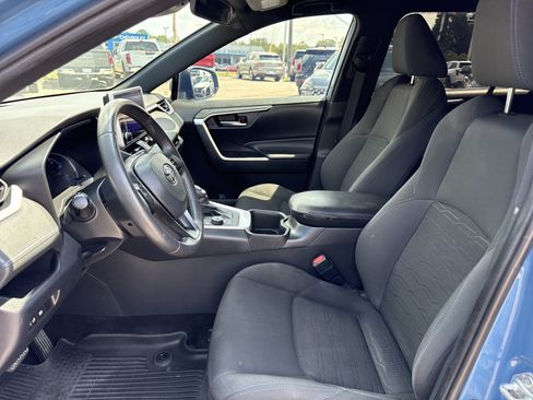 Used 2024 Toyota RAV4 SE AWD/4WD image 11