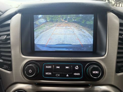 Used 2019 GMC Yukon XL Denali image 13