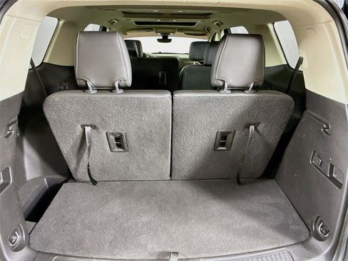 Used 2021 GMC Acadia Denali w/ GMC Pro Grade Package image 27