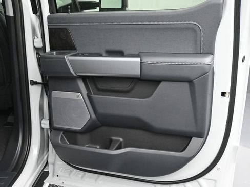 New 2026 Ford F250 Lariat w/ Chrome Package image 13