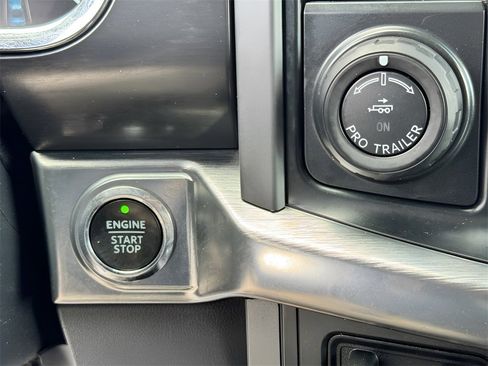 Used 2022 Ford F150 Lariat w/ Trailer Tow Package image 20