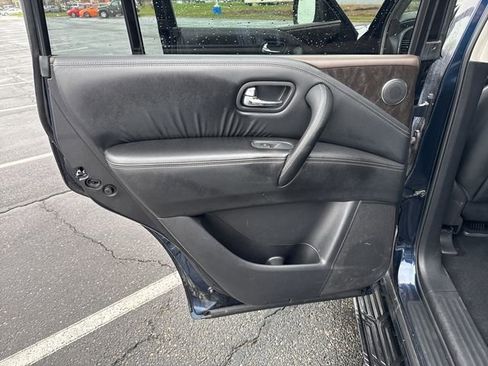 Used 2023 Nissan Armada Platinum image 35