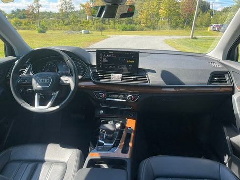 Used 2023 Audi Q5 2.0T Premium w/ Convenience Package AWD/4WD image 15