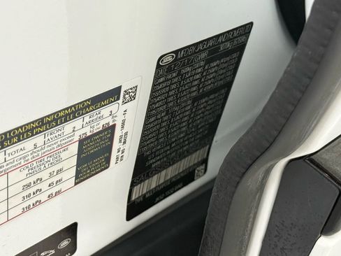 Used 2018 Land Rover Range Rover HSE image 56