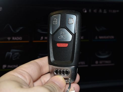 Used 2025 Audi Q5 2.0T Premium AWD/4WD image 18