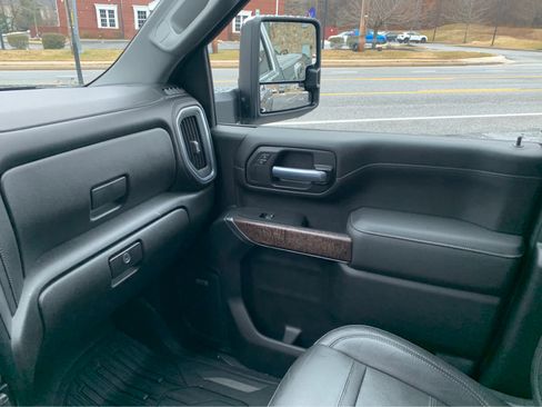 Used 2020 GMC Sierra 3500 Denali w/ Technology Package image 22