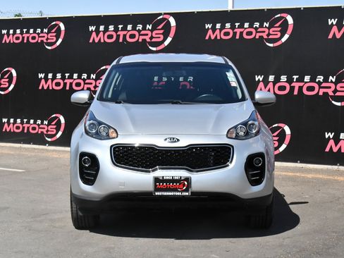 Used 2019 Kia Sportage LX AWD/4WD image 2