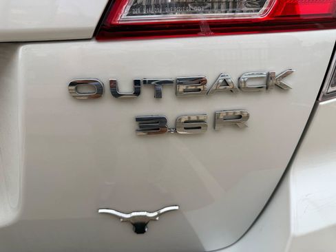 Used 2014 Subaru Outback 3.6R Limited AWD/4WD image 40