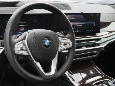 Certified 2026 BMW X7 xDrive40i image 10
