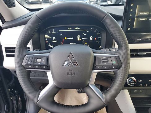 New 2026 Mitsubishi Outlander SE FWD image 27