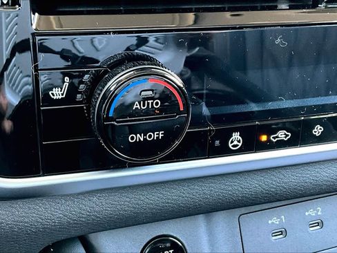 New 2026 Nissan Rogue Platinum image 19