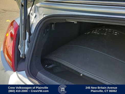 Used 2015 Volkswagen Beetle 1.8T FWD image 42