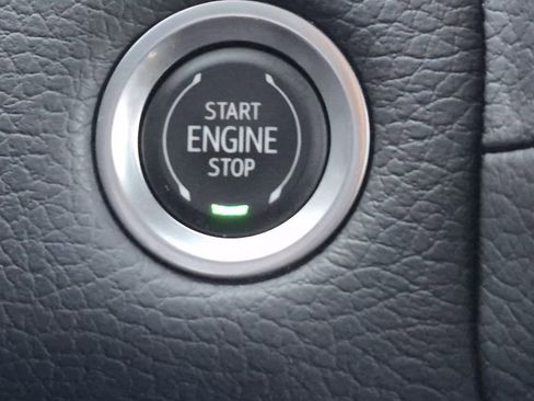 Used 2022 GMC Yukon Denali image 28