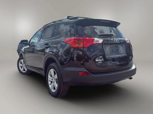 Used 2013 Toyota RAV4 XLE AWD/4WD image 5