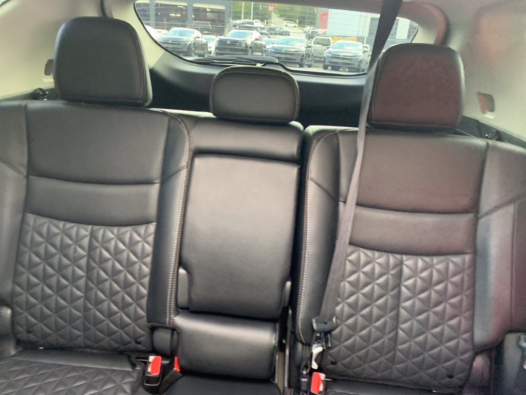 Used 2024 Nissan Murano Platinum w/ Cargo Package FWD image 25