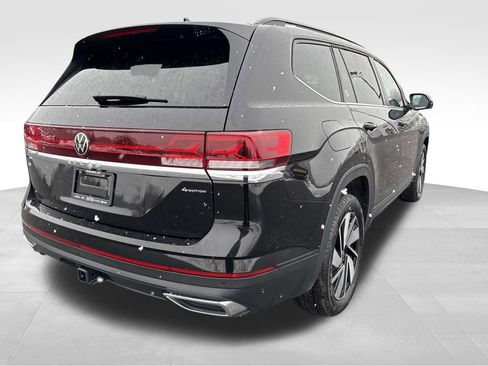 Used 2025 Volkswagen Atlas SE image 7