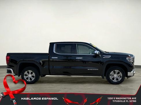 Used 2024 GMC Sierra 1500 SLT image 12