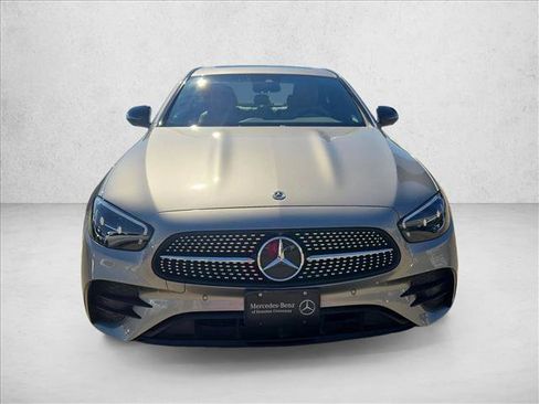 Used 2023 Mercedes-Benz E 450 4MATIC Sedan image 2