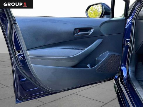 Used 2022 Toyota Corolla LE FWD image 22